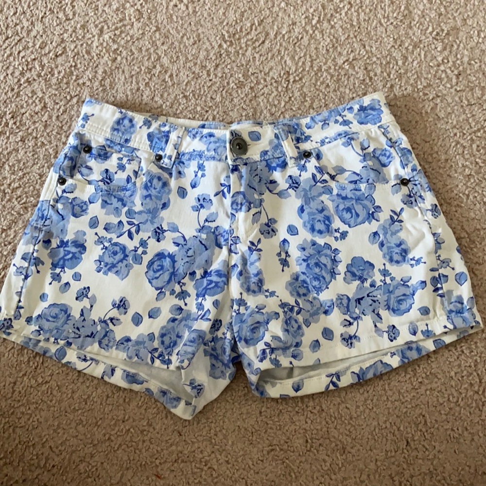 Blue & white floral shorts